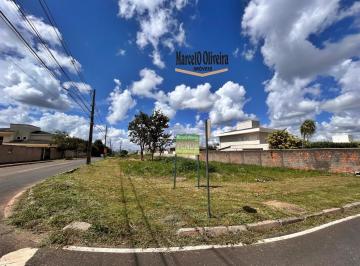 resV2hhdHNBcHAgSW1hZ2UgMjAyNS0wNC0wNCBhdCAxNi4yNi41NC5qcGVn67f09499750db4.88409384.jpeg · Terreno de esquina com excelente localização no Taquari!