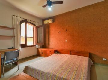 db201d59-55f1-44b7-bd52-d9039b35f127 · Confortável casa para venda em Jardim Paulista com 4 quartos, sendo 3 suítes, 660m²