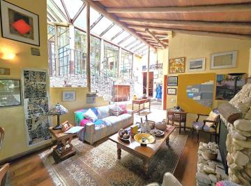 b4aeced98f524fbb41e79554bbe644f661a49767 · Casa em condomínio na Granja Viana!