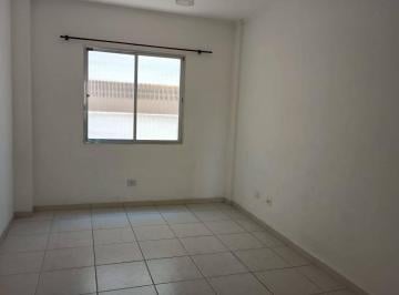 Apartamento · 30m² · 1 Quarto · Kitnet com 30 m² na quadra da praia da Ponta da Praia, garagem coletiva