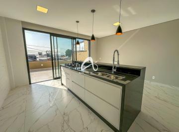 Casa · 267m² · 3 Quartos · 6 Vagas · Triplex Alto Padrão em Condomínio • Pinheirinho
