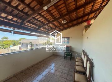 Casa · 245m² · 4 Quartos · 2 Vagas · Casa em Candangolândia 4 Quartos, 1 Suíte, 245M² -  Brasília