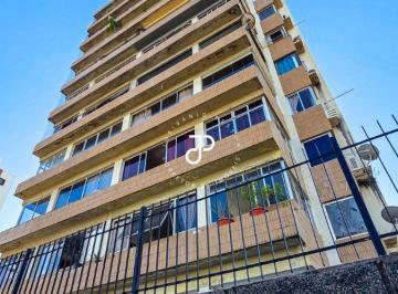 Apartamento de 3 quartos, Jaboatão dos Guararapes · Apartamento à Venda em Candeias | 138 m² | 3 Quartos |