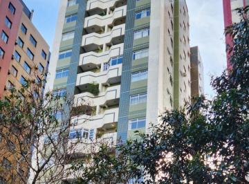 Apartamento de 1 quarto, Curitiba · Próx. Colégio Bom Jesus e Praça Rui Barbosa.