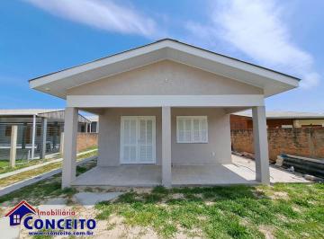 Casa de 2 quartos, Imbé · C894 - Belíssima residência situada a apenas 350 metros do mar