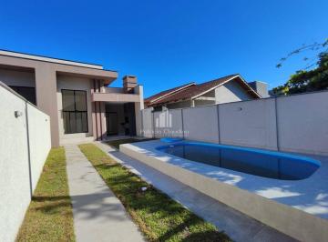 Casa · 89m² · 3 Quartos · 2 Vagas · Casa com piscina e 03 quartos (sendo 01 suite) na Barra do Sai!