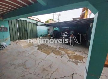 Casa · 300m² · 9 Quartos · 2 Vagas · Casa à Venda em Santa Cruz com 3 Casas Independentes + Renda de Aluguel