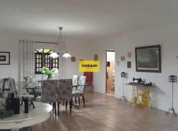 Casa · 350m² · 8 Quartos · Casa para locação no Riacho Grande com 4 Dormitórios, Quintal Amplo e Potencial para Clínica
