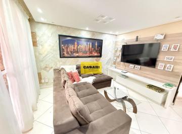 Casa · 300m² · 4 Quartos · 2 Vagas · Casa Alto Padrão Mobiliada com Piscina e 4 Quartos para Locação – 300m² de Área Construída