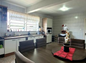 Photo 1 · Uma casa 4 quartos, dois andares.