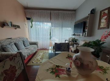Apartamento · 41m² · 1 Quarto · Apartamento de 01 dormitório amplo com, sala, cozinha aperea de serviço, banheiro
