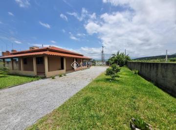 Casa · 200m² · 1 Quarto · Residência com Amplo Terreno e Edícula Funcional no Araçatuba, Imbituba - SC