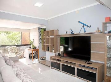 Apartamento de 3 quartos, Porto Alegre · Maravilhoso apartamento 94m² de 3 dormitórios com suíte, sacada com churrasqueira e vaga de garagem.