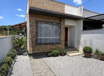 Casa · 90m² · Casa 100% mobiliada em Brusque, Bairro Dom Joaquim !