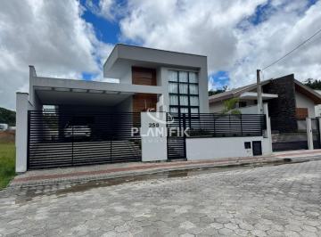 Casa · 240m² · 3 Quartos · 2 Vagas · Casa à venda em Guabiruba Sul, 240 m² de área interna em terreno de 507,78 m²