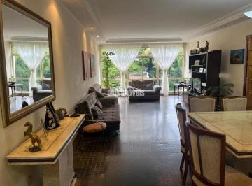 Apartamento · 163m² · 3 Quartos · 1 Vaga · Higienópolis! Linda Vista para Praça Buenos Aires!
