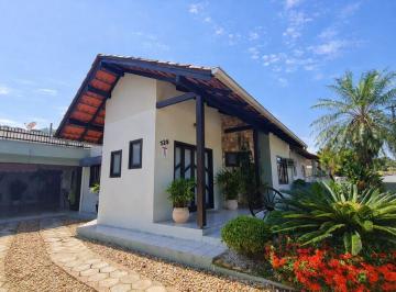 Casa · 220m² · 4 Quartos · 2 Vagas · Casa com 220m² em Timbó-SC