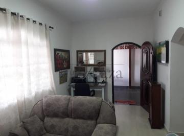 Casa · 250m² · 3 Quartos · 4 Vagas · Casa Padrão em São José dos Campos