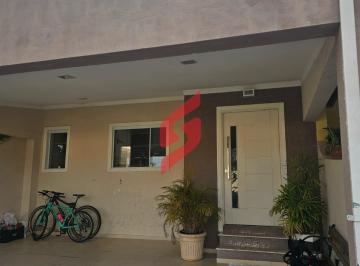 Casa · 77m² · 3 Quartos · 2 Vagas · Casa 3 quartos e piscina -Condomínio em Jardim Residencial Martinez  -  Sorocaba