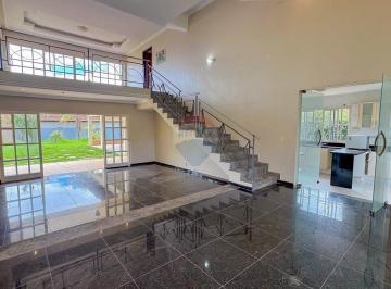 Casa · 385m² · 4 Quartos · 3 Vagas · Casa no Jardim Botânico: Luxo e Segurança!