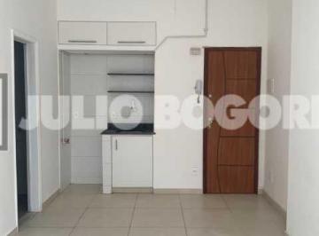 Apartamento · 30m² · 1 Quarto · Conjugado reformado excelente localização