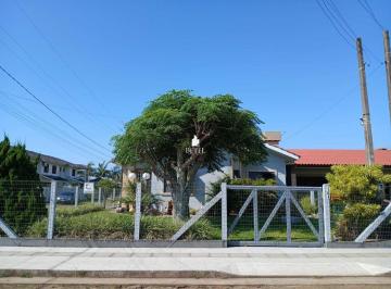 Casa · 129m² · 3 Quartos · 2 Vagas · Casa à venda no bairro Centro - Arroio do Sal/RS