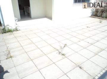 e04682c233dd356f56eef7097fd113dc7ff79dff · No local a 02 casa, terreno  10 x 30 -  300 mt2 sendo que a casa da FRENTE: se tratava de um consult