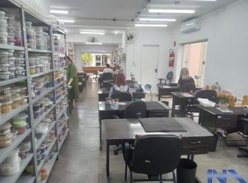 d09cdfe4-4b58-4784-acc7-0297a17f18be-IMOBILIARIA_NEWTON_ALVAREZ_SOBRADO_MIRANDOPOLIS_120807.jpg · TOTALMENTE REFORMADO, PRÉDIO COMERCIAL + CASA