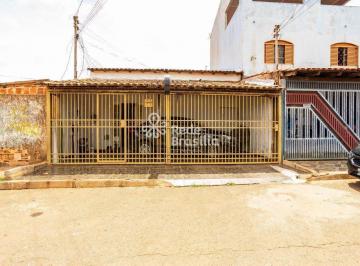Casa · 90m² · 3 Quartos · 2 Vagas · Quadra 419 | Casa 03 Quartos, Banheiro Social com 02 Vagas de Garagem Cobertas - Samambaia.