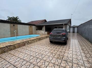 Casa de 2 quartos, Itanhaém · Casa com 02 dormitórios e piscina  para Venda, Itanhaém / SP
