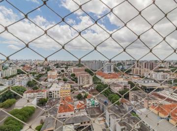 Apartamento de 3 quartos, Porto Alegre · Apartamento de 3 quartos, suíte, elevador e 2 vagas no bairro Vila Ipiranga