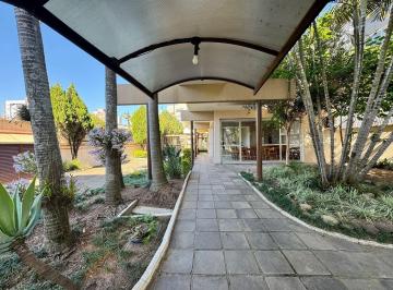 Apartamento · 65m² · 2 Quartos · 1 Vaga · Apartamento dois dormitórios ( uma suíte) garagem/depósito Bairro Menino Deus