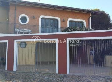 Casa · 299m² · 3 Quartos · 5 Vagas · Belíssimo sobrado próximo a Lagoa do Taquaral.