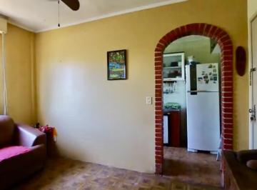 Apartamento · 58m² · 2 Quartos · Apartamento de 2 dormitórios Segundo andar Bairro Camaqua em Porto Alegre