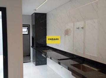 Casa · 180m² · 3 Quartos · 4 Vagas · Sobrado de Alto Padrão com Piscina, 3 Suítes e 4 Vagas no Jardim Maria Adelaide