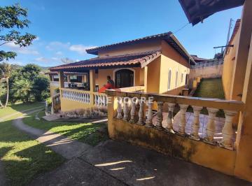 Rural · 199m² · 2 Quartos · 2 Vagas · Chácara em Rua Vicente Castelano - Centro - Biritiba Mirim/SP