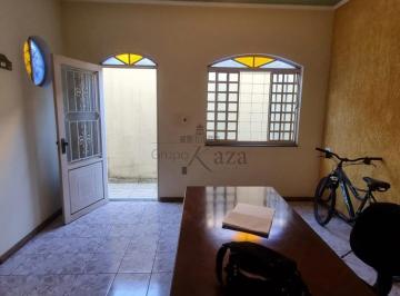 Casa · 70m² · 2 Quartos · 1 Vaga · Oportunidade - Casa Térrea - Jardim Terras do Sul - 2 Dormitórios - 70m².