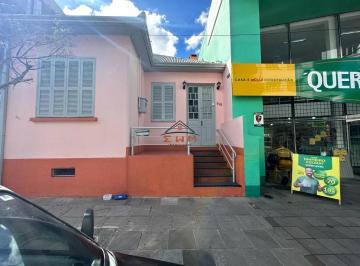 Casa · 133m² · 4 Quartos · CASA NO CENTRO DE FARROUPILHA