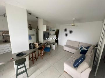 Apartamento de 2 quartos, Rio de Janeiro · apartamento 02 quartos frontal mar com servi;os