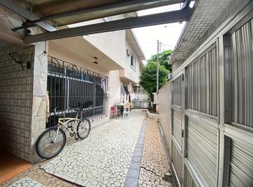 Casa · 175m² · 4 Quartos · 2 Vagas · Casa em Encruzilhada, Santos/SP de 175m² 4 quartos à venda por R$ 1.000.000,00