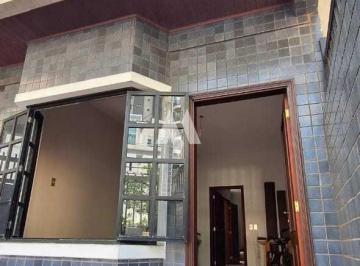 Casa · 260m² · 4 Quartos · 1 Vaga · Sobrado em Gonzaga, Santos/SP de 260m² 4 quartos à venda por R$ 2.900.000,00