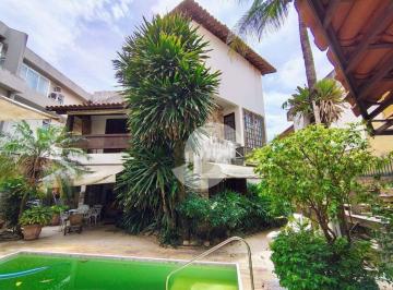 Casa · 328m² · 4 Quartos · 3 Vagas · Casa em São Francisco, Niterói/RJ de 328m² 4 quartos à venda por R$ 1.600.000,00