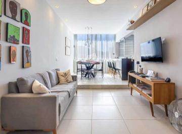 Apartamento · 130m² · 3 Quartos · Apartamento 3 quartos reformado de 130m² em Copacabana por R$ 1.850.000