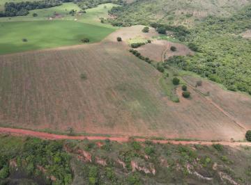 Foto 01 · FAZENDA CULTIVADA NA ZONA RURAL DE PATROCÍNIO/MG