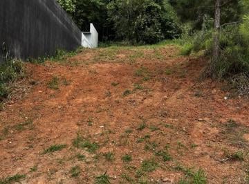 Terreno · 200m² · Terreno em loteamento aberto de Bom Jesus dos Perdões