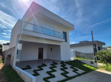 Casa de 3 quartos, Caçapava · Casa nova Condomínio Reserva do Vale Caçapava 3 dormitórios uma suíte 251m²