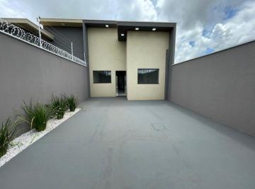Casa de 3 quartos, Rio Verde · Casa à Venda no Recanto dos Ipês | 80 m², Suíte e Garagem Coberta