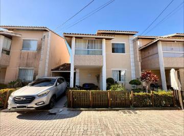 Casa de 4 quartos, Lauro de Freitas · Casa Duplex 4/4 em Pitangueiras | Condomínio R$ 200 | Perto do GBarbosa | Reformada