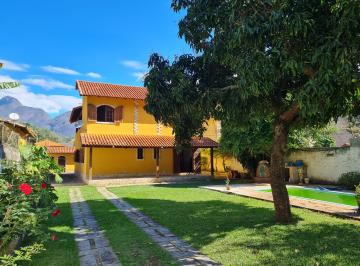 Casa de 4 quartos, Petrópolis · Casa para venda em Itaipava