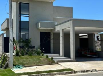Foto 01 · Casa térrea no Condomínio Vereda dos Campos/ 250m²/São José dos Campos